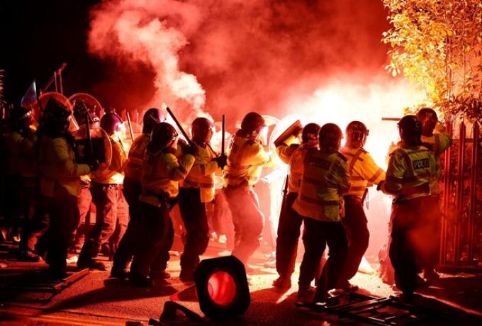 Η Άστον Βίλα έκανε καταγγελία στην UEFA για τη Λέγκια και τους οπαδούς της! 